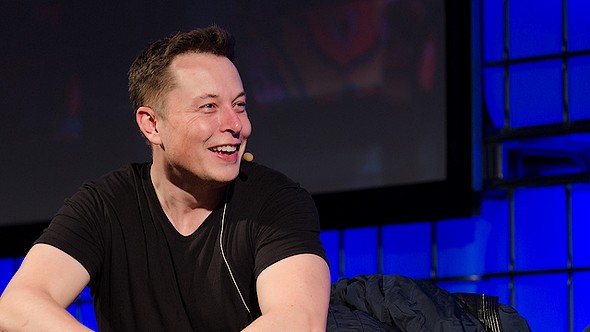 Elon Musk voorziet integratie mens en machine