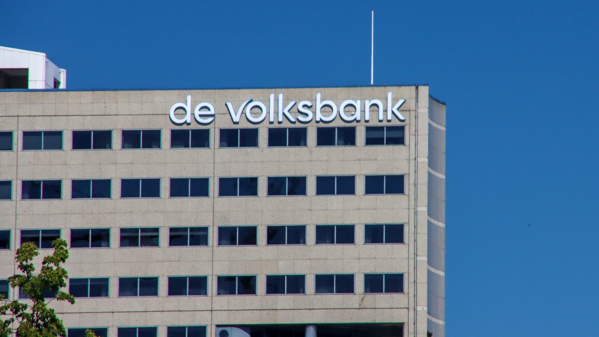 Helft Nederlanders loyaal aan bank, nooit overgestapt
