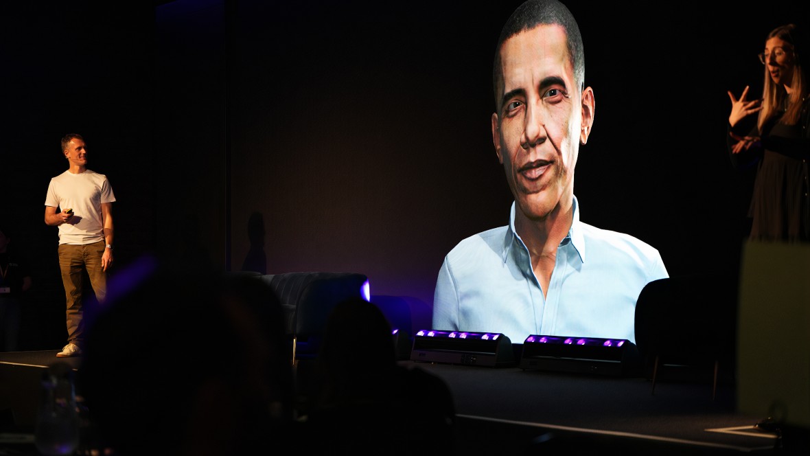 AI meets CX... en Barack Obama joins Steve Jobs!